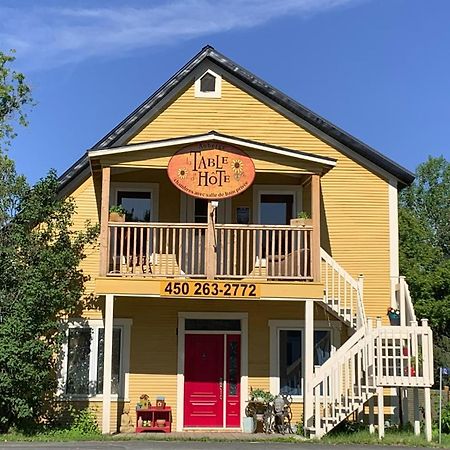Auberge La Table D'Hote West Brome Экстерьер фото